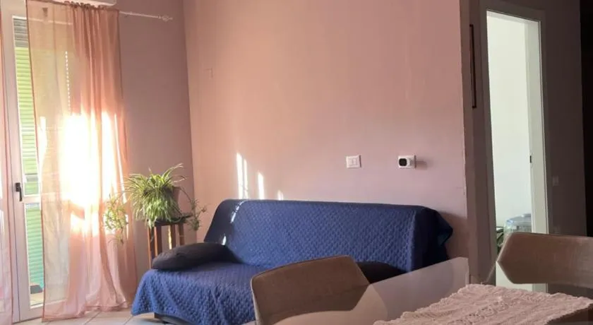 Emy House - Image 1