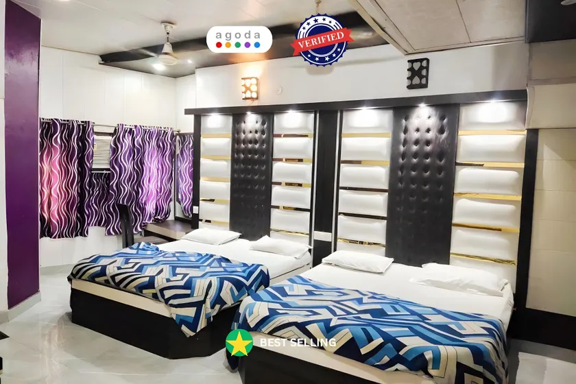 Goroomgo Hotel Revoli Amritsar - Image 1