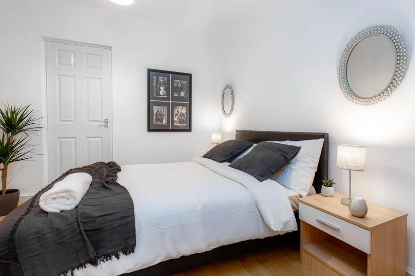 BROADHURST HOUSE - DELUXE GUEST ROOM 1 - Image 1
