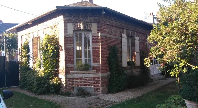 Le jardin des Écureuils - Image 1