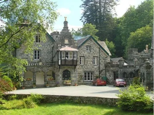 Plas Dolmelynllyn Country Hotel - Image 1