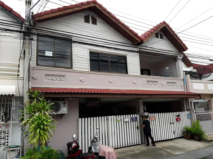 Chomhaad Guesthouse - Image 1