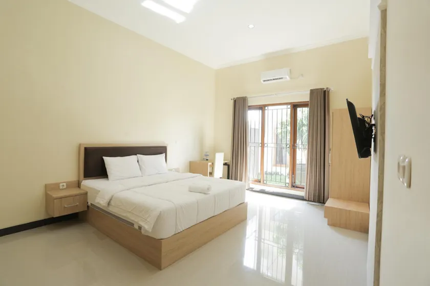 IDR Green Guest House Syariah Mitra RedDoorz - Image 1