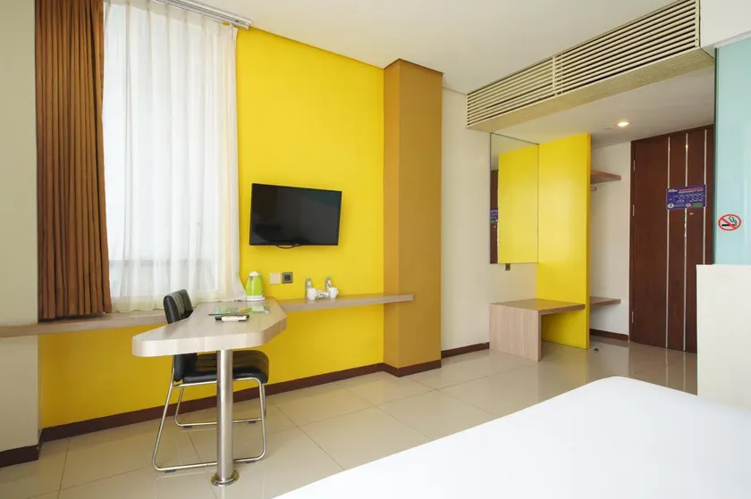 PURI PERDANA HOTEL - Image 1