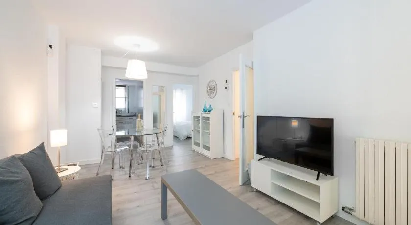 Apartamento al lado de la Romareda - Image 1
