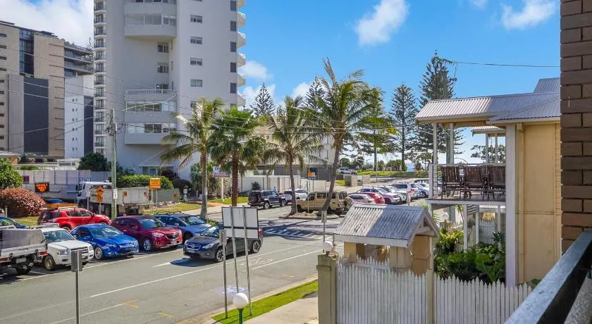 Maybury unité 1 - 70 mètres à pied de la plage Rainbow Bay, Coolangatta - Image 1