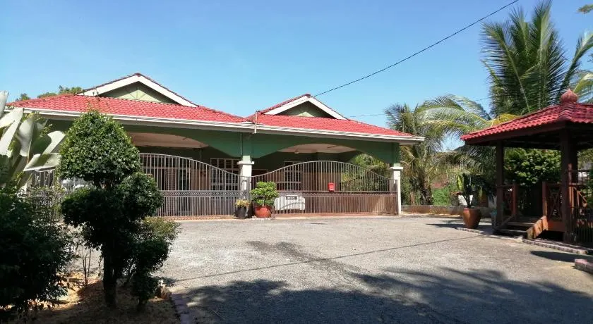 HOMESTAY DSUKA MENANTI - Image 1