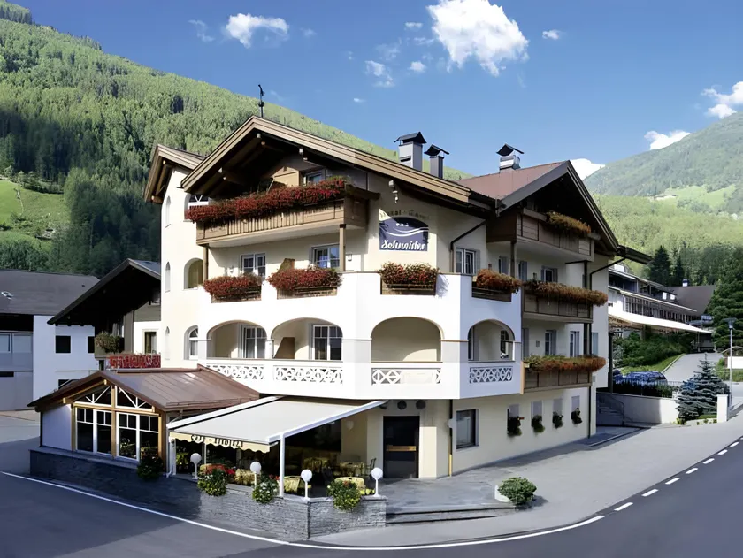 Hotel Garni Schneider - Image 1