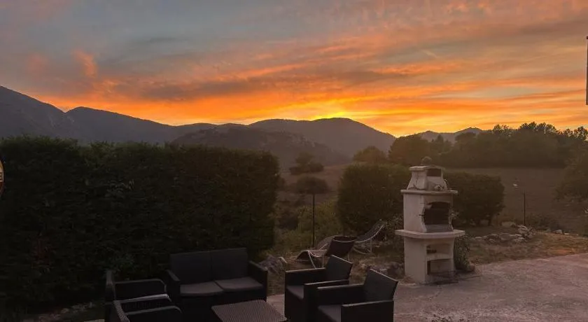 Charming Mountain Escape in Sospel, Perfect for Nature Lovers - Image 1
