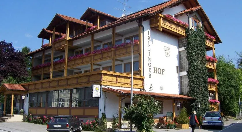 Lallinger Hof - Image 1