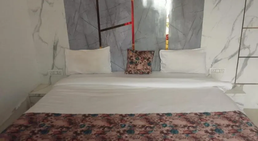 reet hotel - Image 1