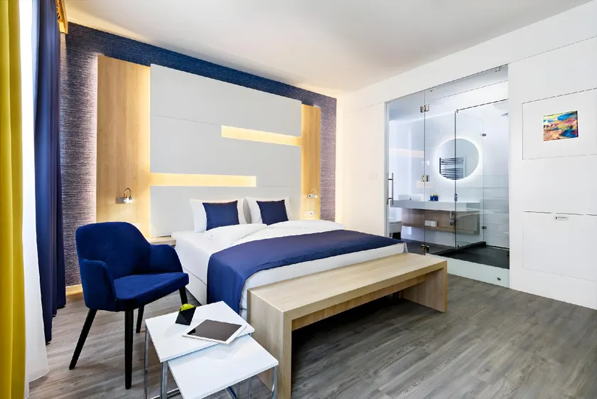 KVi Hotel Budapest - the smart hotel - Image 1