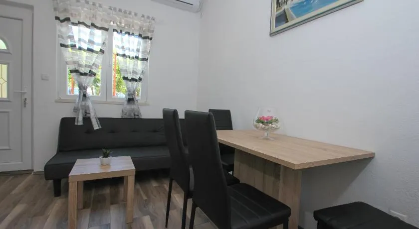Apartment Afrodita - Image 1