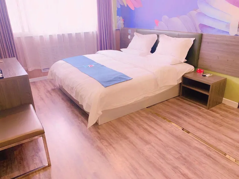 PAI Hotel·Pingliang Huating Pedestrian Street - Image 1