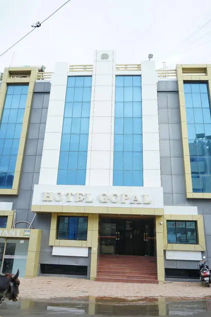 Hotel Gopal - Image 1