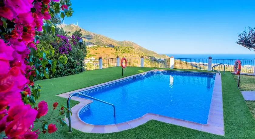 Mijas Pueblo, 3 terraces & pool with sea view - Image 1