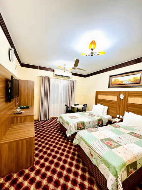 Al Ahrar Hotel - Image 1