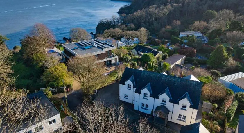 Avalon - Luxurious 4 Bedroom - Saundersfoot - Image 1