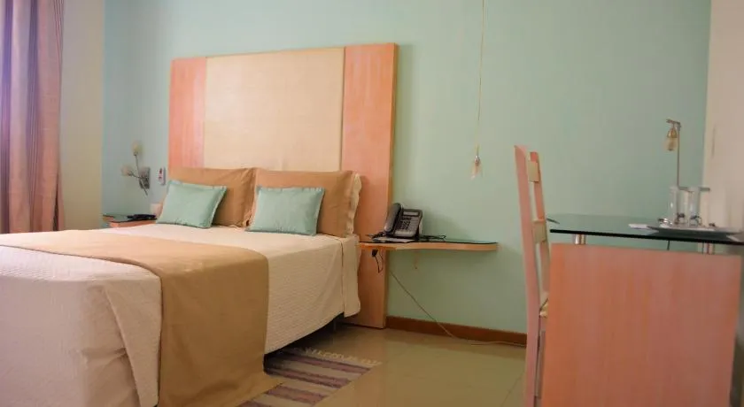 Sol Hotel - Image 1
