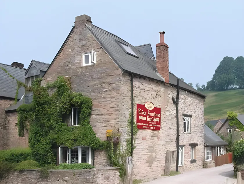 Tudor Farmhouse Hotel - Image 1