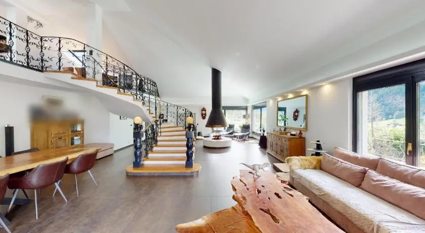 Insane Villa in the nature - Image 1