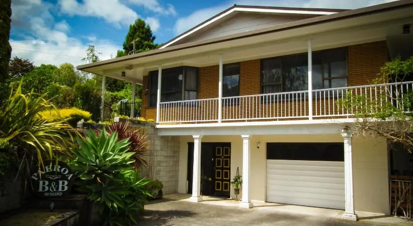 Paeroa bed and breakfast - Image 1