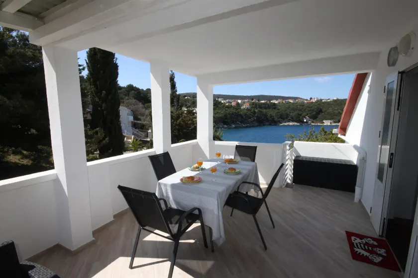 Apartment located directly on the seaside, with stunning views and seasight - Image 1