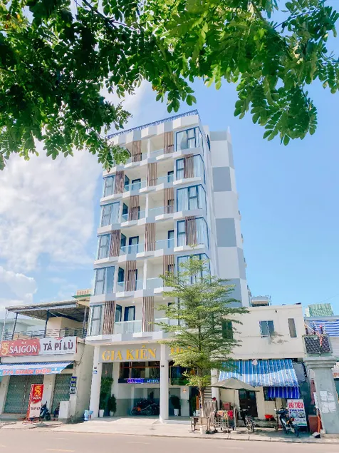 Gia Kien Hotel - Image 1