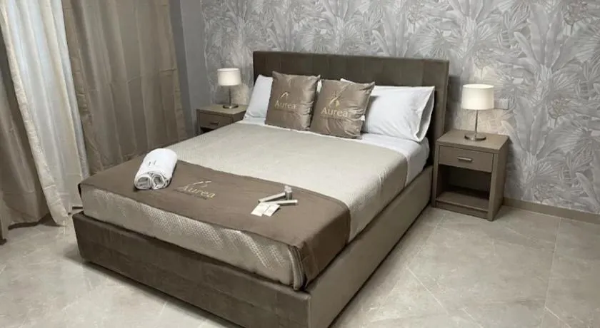 Aurea Boutique Rooms - Image 1