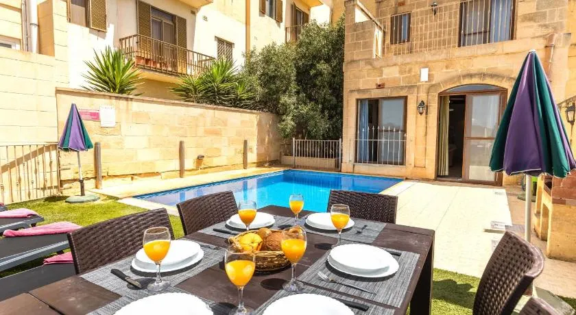 Villa mit Grill, privatem Pool und Garten | Strandblick - Image 1
