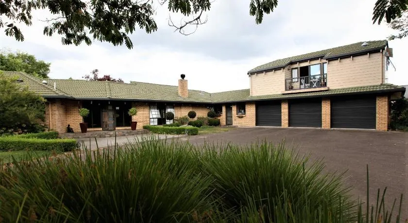 Cedar Park Bed & Breakfast - Image 1