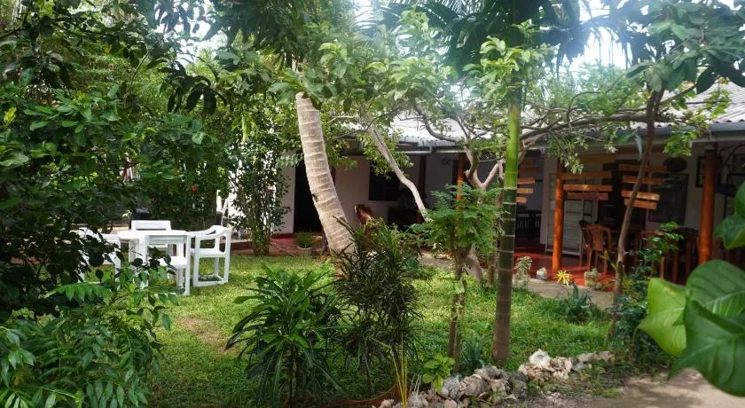 Vibushan Guest House - Image 1