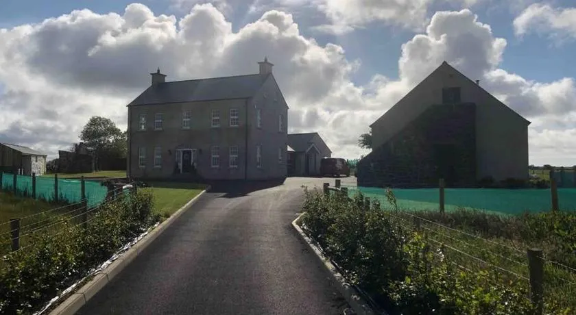 Lily’s Loft Bushmills - Image 1