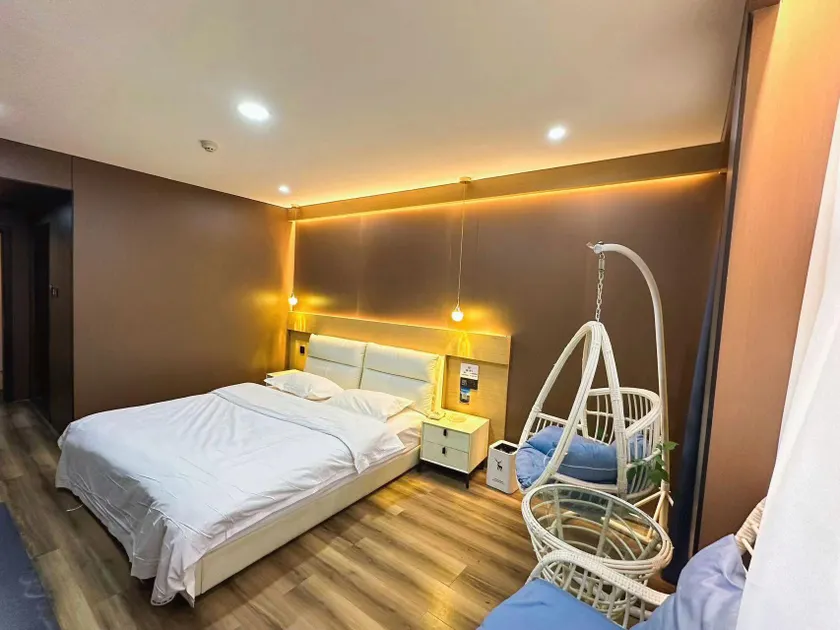 Holiday Inn Berlin (Lushan Branch) - Image 1