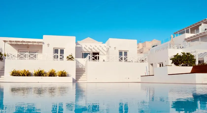 Flower Beach Deluxe - Image 1