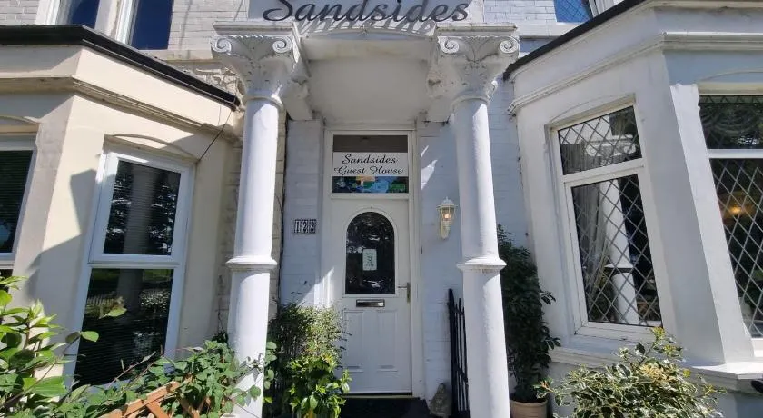 Sandsides Guest House - Image 1