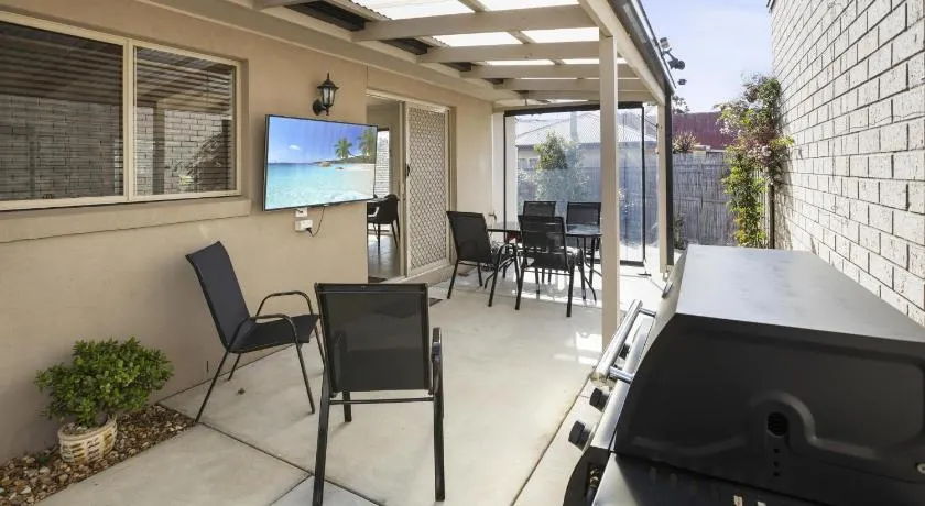 Paynesville Villa - Image 1