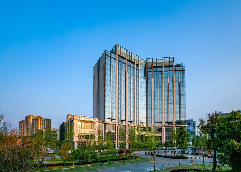 New World Guiyang Hotel - Image 1