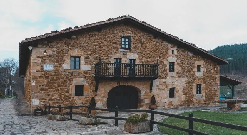 MendiGoikoa Bekoa - Image 1