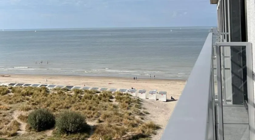 Sunbeach - Image 1