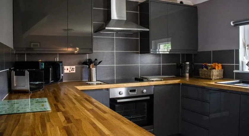 Home Farm Apartments - Image 1