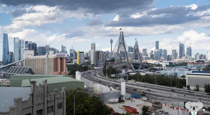 KozyGuru | Rozelle | Bridge View with Carpark - Image 1