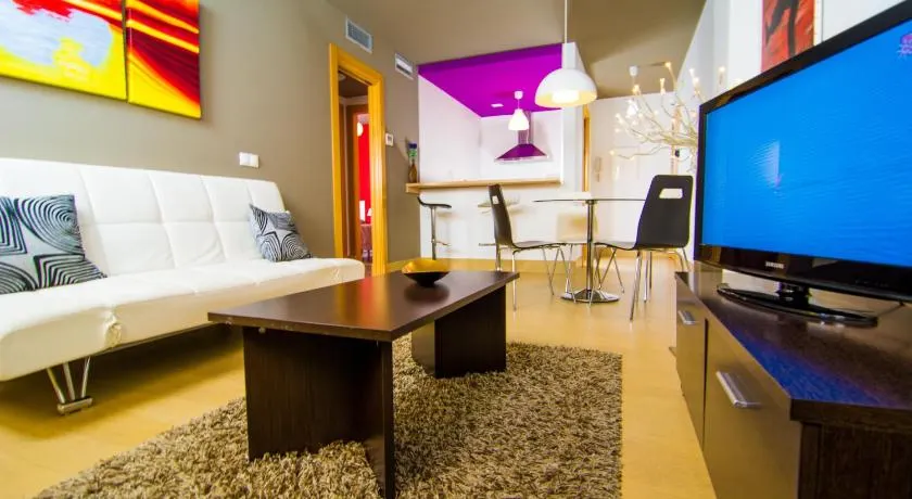 Apartamentos 16:9 Suites Almería - Image 1