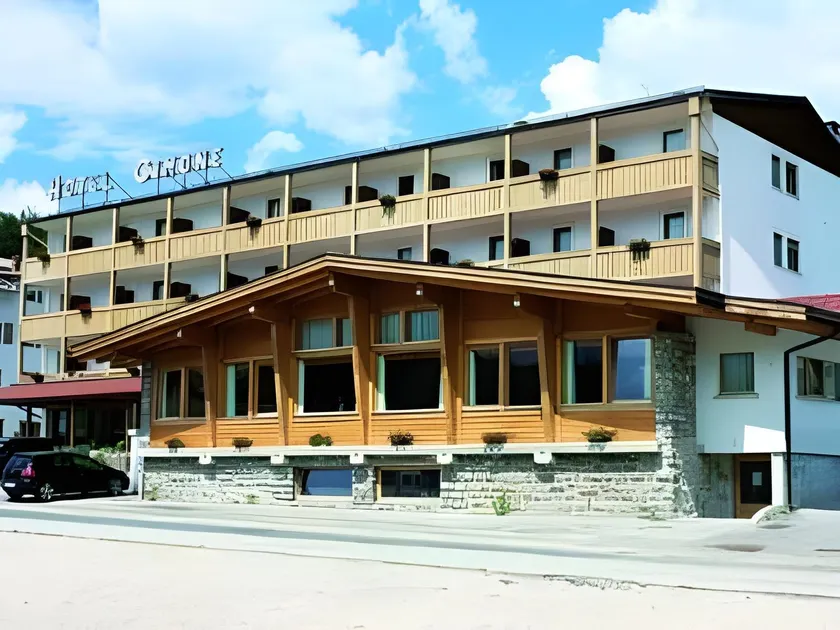 Hotel Cimone - Image 1