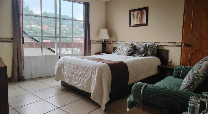 Hotel Real Cortés - Image 1