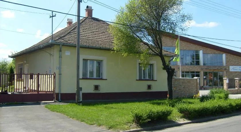 Tóth Magánszállás Hajdúszoboszló - Image 1