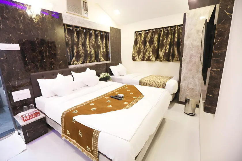 Onyx Residency - Image 1