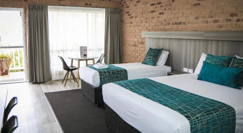 The Club Motor Inn Chinchilla - Image 1