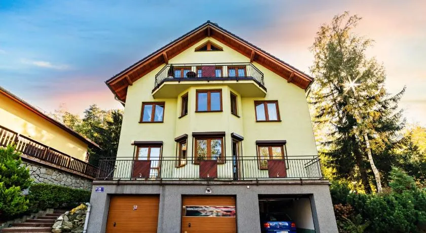 Wonder Home - Apartamenty z balkonami przy szlakach turystycznych - blisko plac zabaw i boisko do gry - Image 1