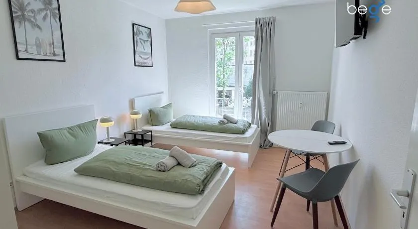 BEGE APARTMENTS: FIRM RELAX - Image 1
